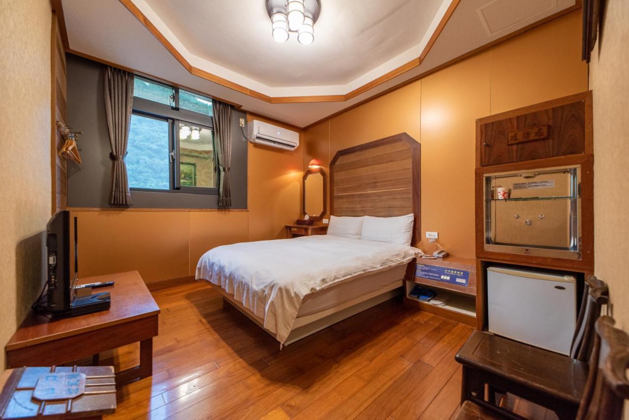 ג'יאושי Shankou Hotspring Hotel מראה חיצוני תמונה