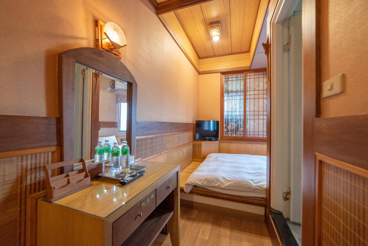 ג'יאושי Shankou Hotspring Hotel מראה חיצוני תמונה