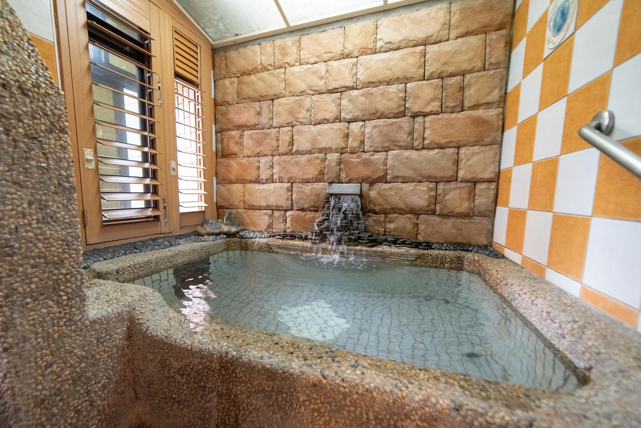 ג'יאושי Shankou Hotspring Hotel מראה חיצוני תמונה